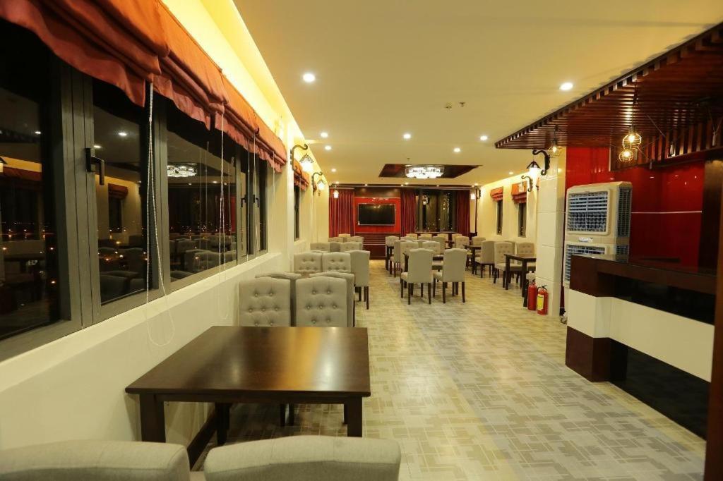 Tuong Minh Hotel Dong Hoi Exterior foto